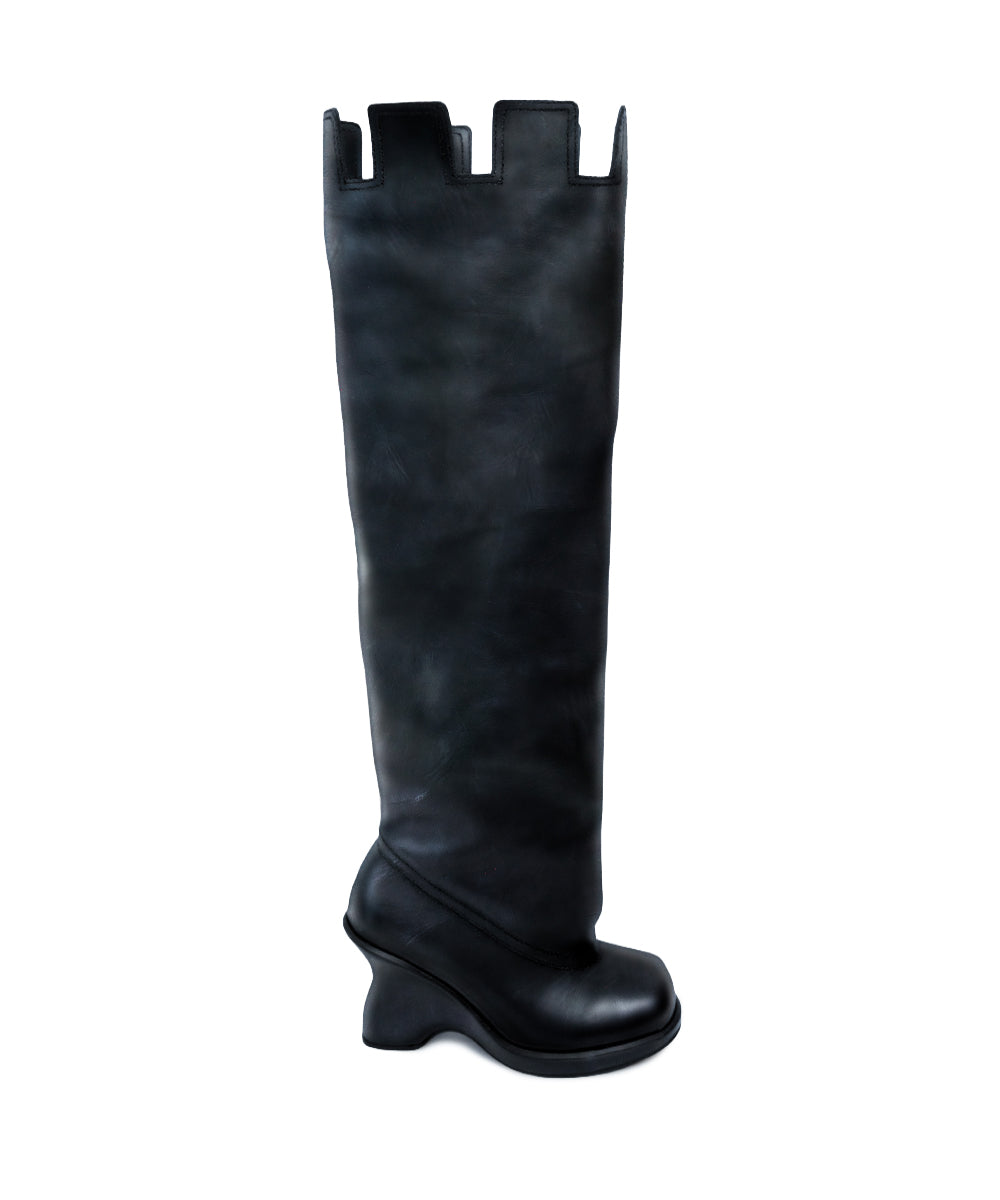 CASTLE BOOT TALL IN BLACK