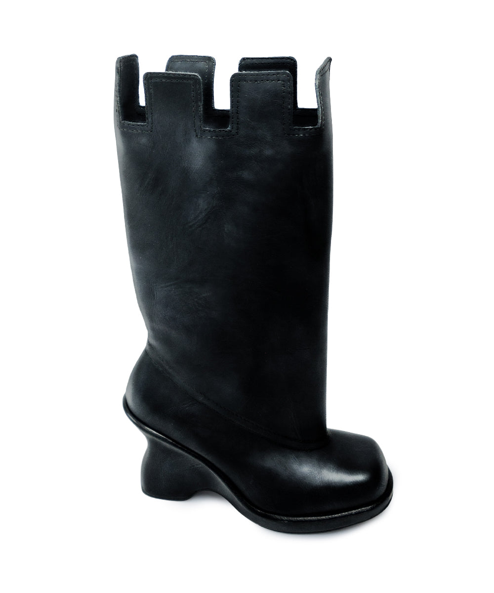 CASTLE BOOT MID-LENGTH IN BLACK