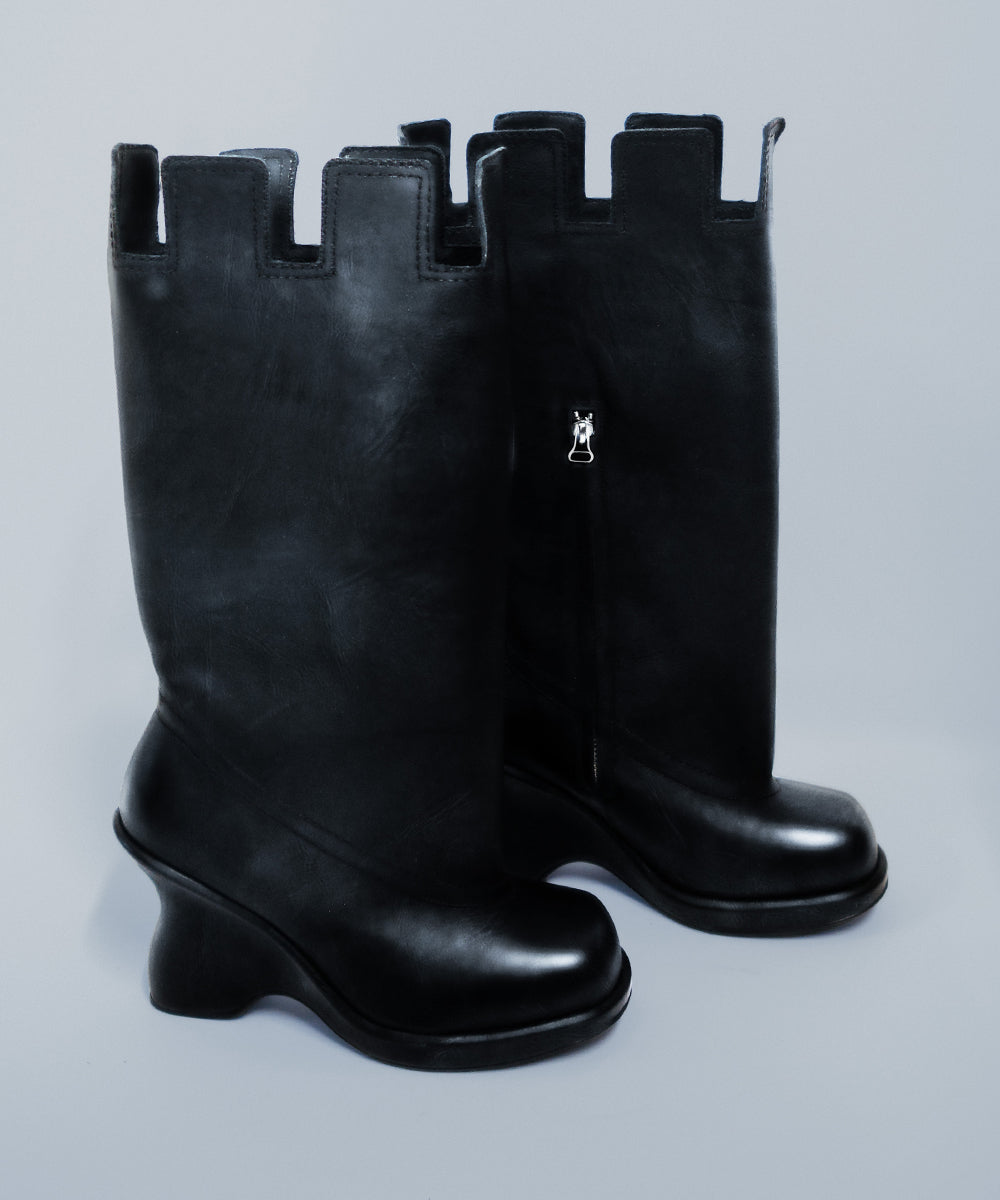 CASTLE BOOT MID-LENGTH IN BLACK